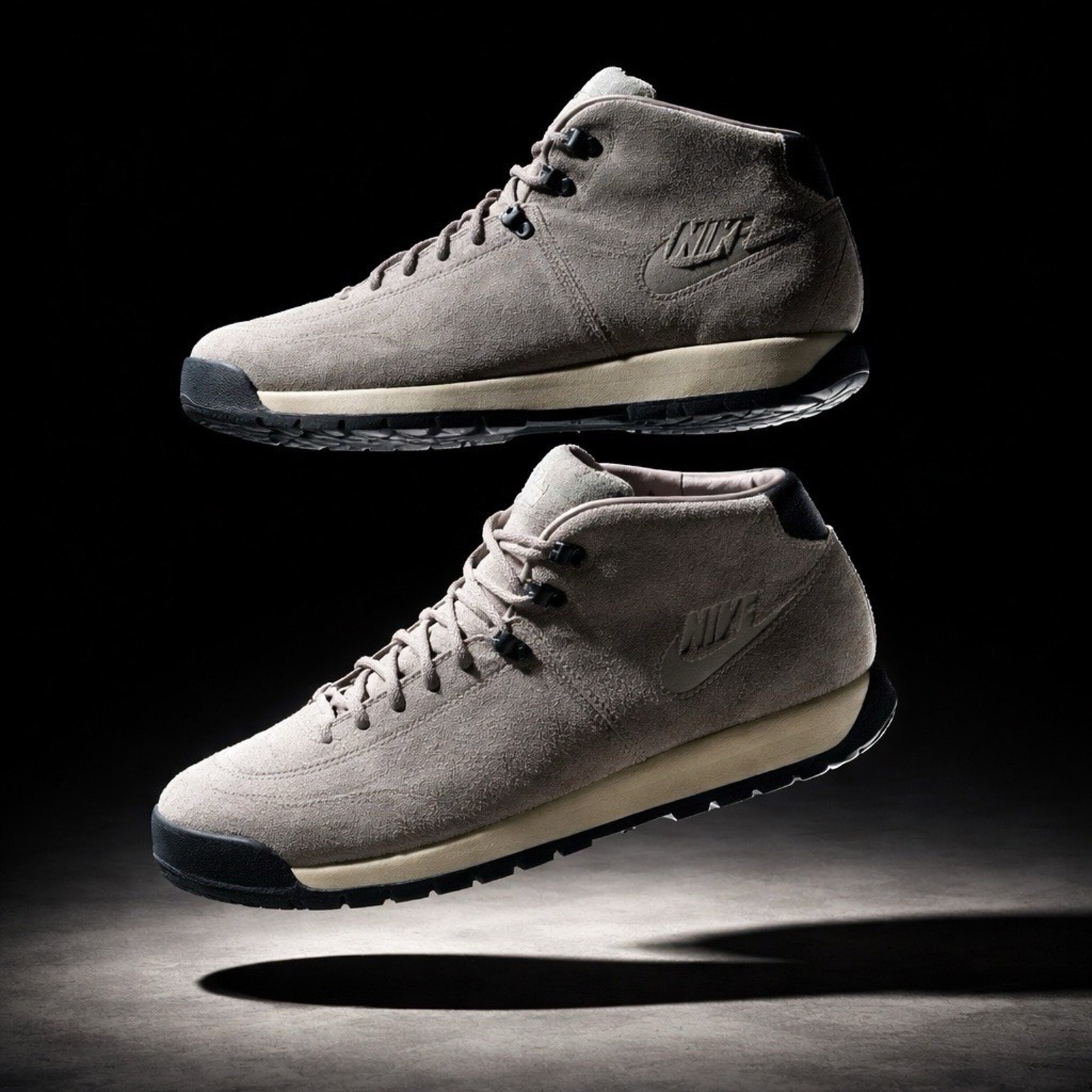 Size 13 - Nike Acg Air Magma Tz Matte Silver